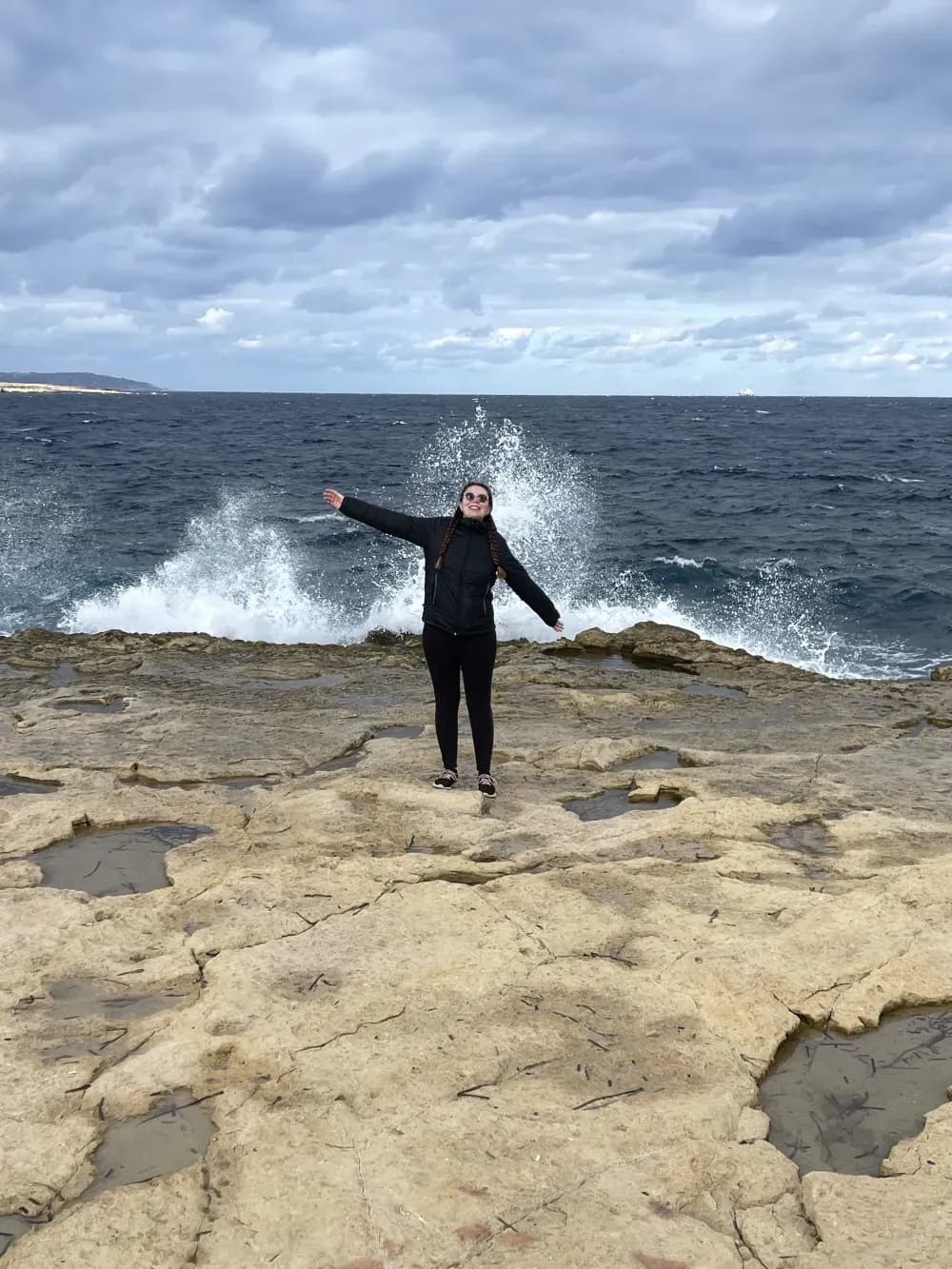 Portrait de Méghane devant la mer